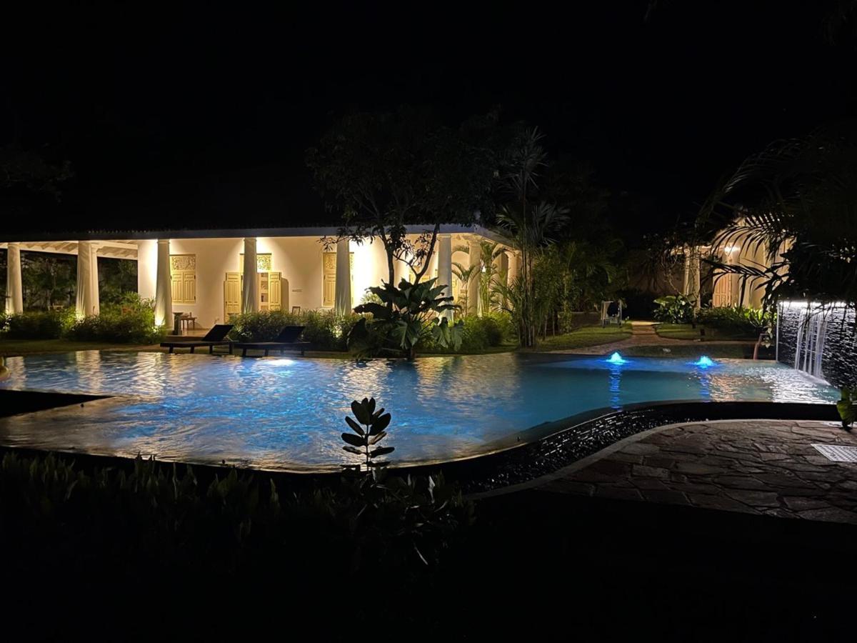 Claire Villa By Younger Villas & Resorts Ahangama Eksteriør bilde
