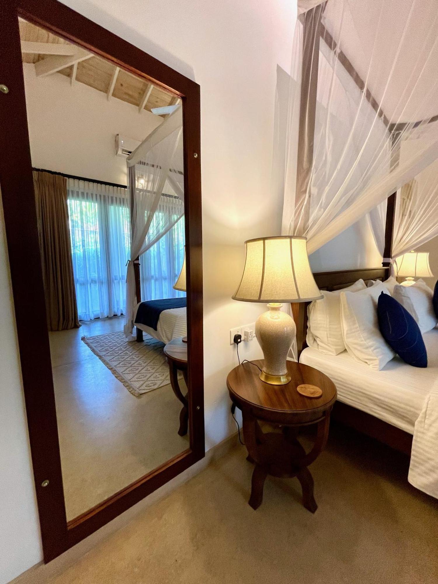 Claire Villa By Younger Villas & Resorts Ahangama Eksteriør bilde