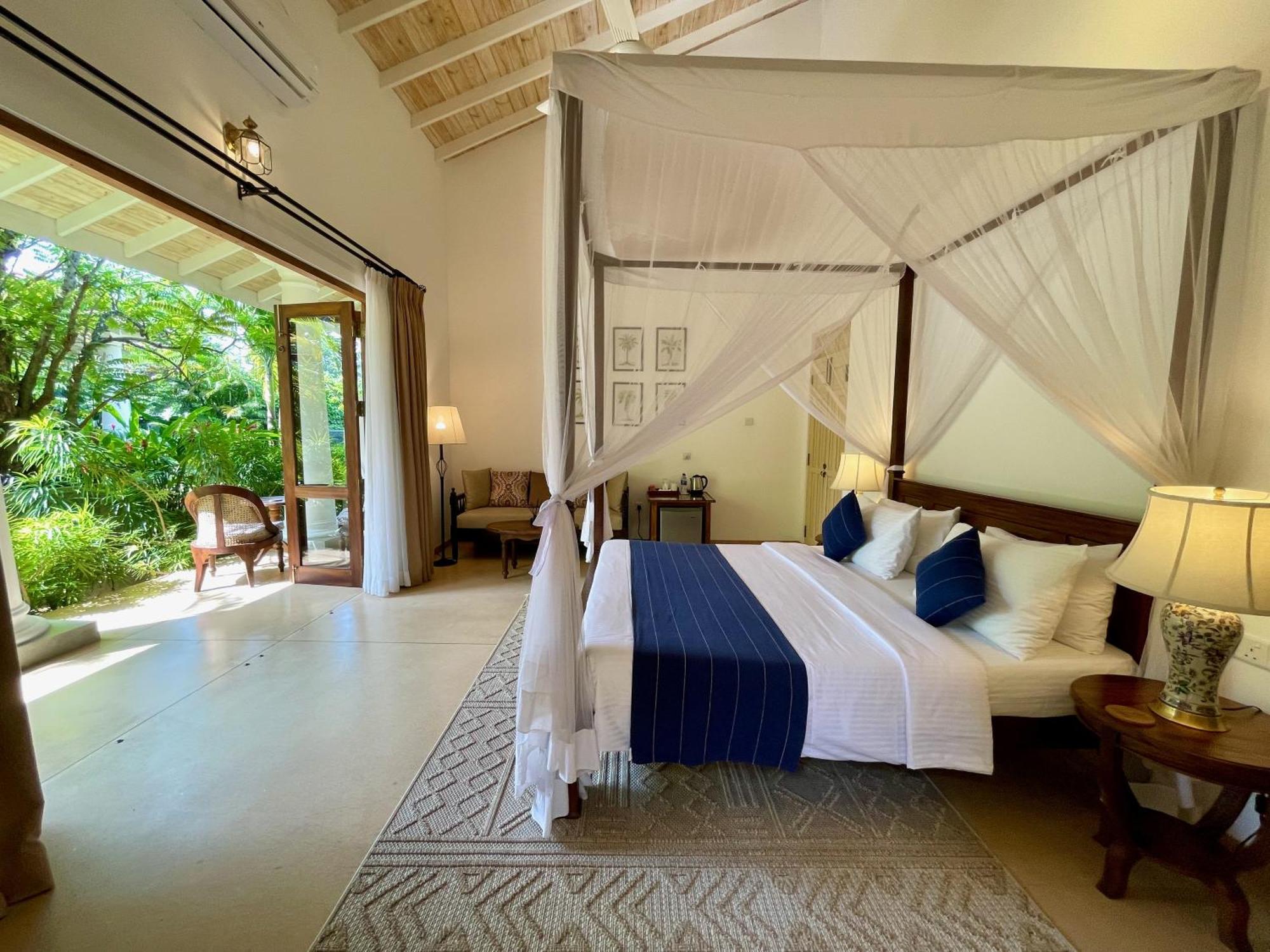 Claire Villa By Younger Villas & Resorts Ahangama Eksteriør bilde